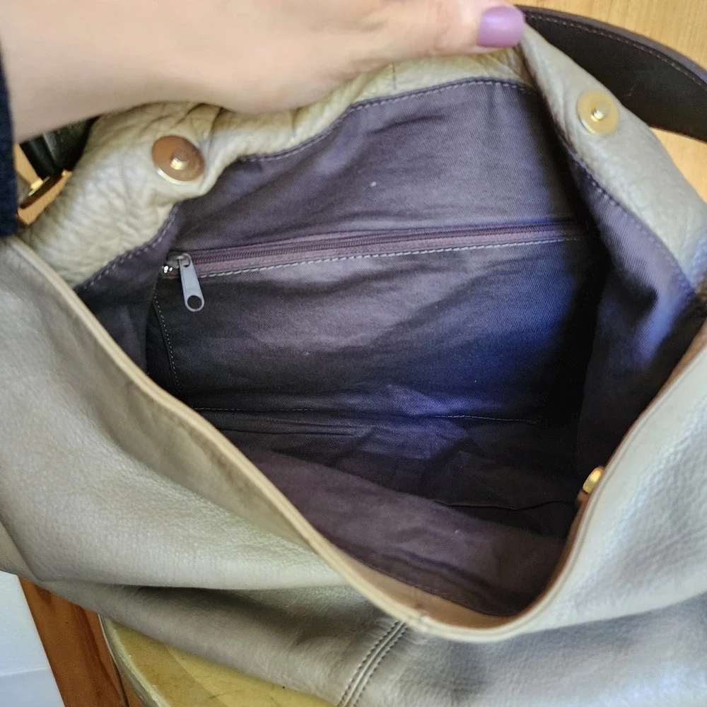 1 Metre Carre 100% Leather‎ Gray Beige Slouchy Handbag Quiet Luxury Minimalist